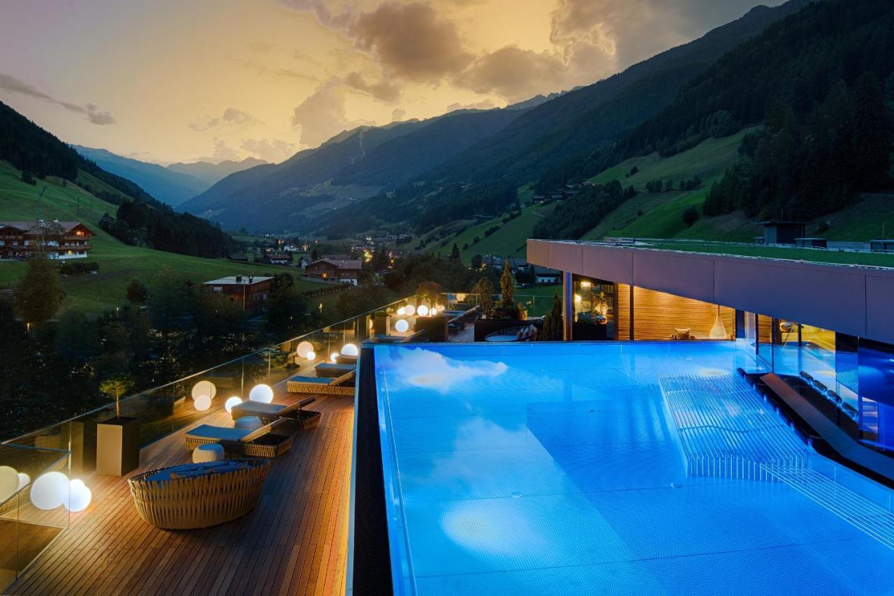 Lunaris Wellnessresort Cadipietra Extérieur photo